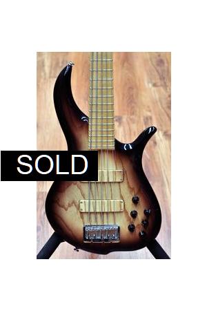 F Bass BN5 sunburst F Bass BN5 sunburst